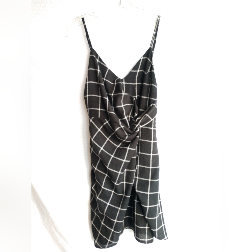 Lira Mini Dress Black White Check Faux Knot Wrap Front Size Small Chest 28"